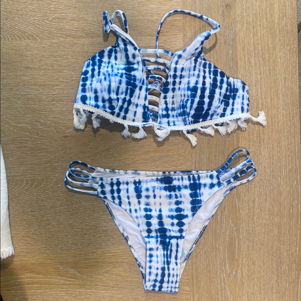 Cupshe - Blue Tie-Dye bikini S  (NWT)